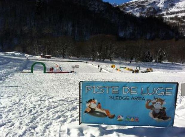 PISTE-DE-LUGE-SMALL.JPG