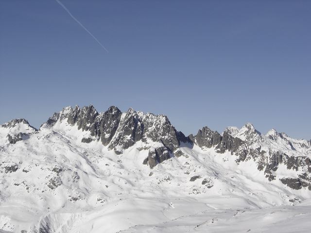 CHAINE-ARGENTIERES-SMALL.JPG